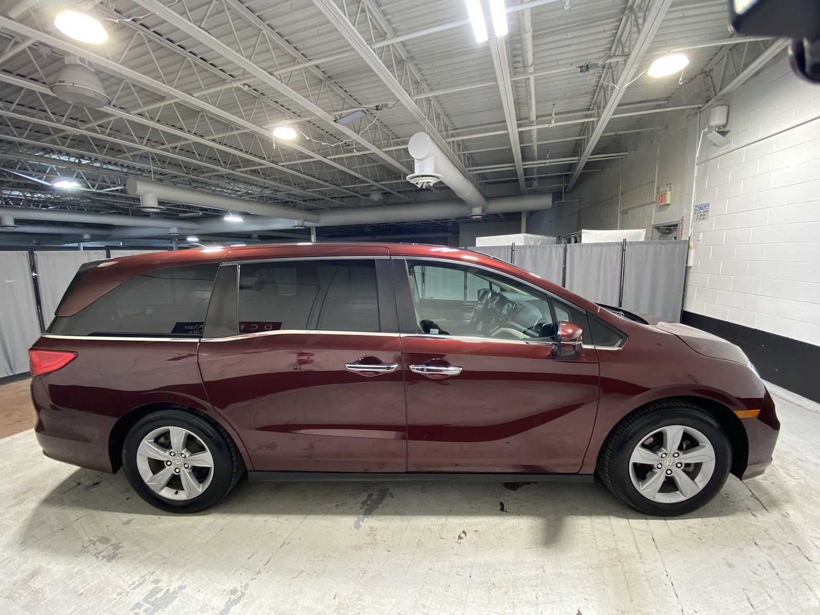 Thumbnail: 2018 Honda Odyssey - 27