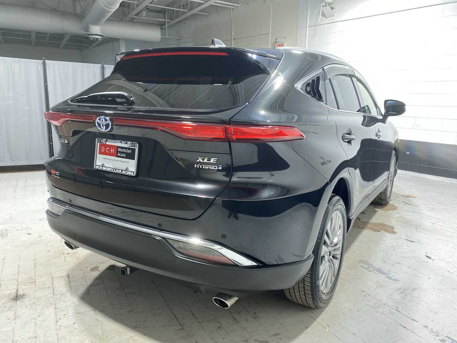 Thumbnail: 2022 Toyota Venza - 26