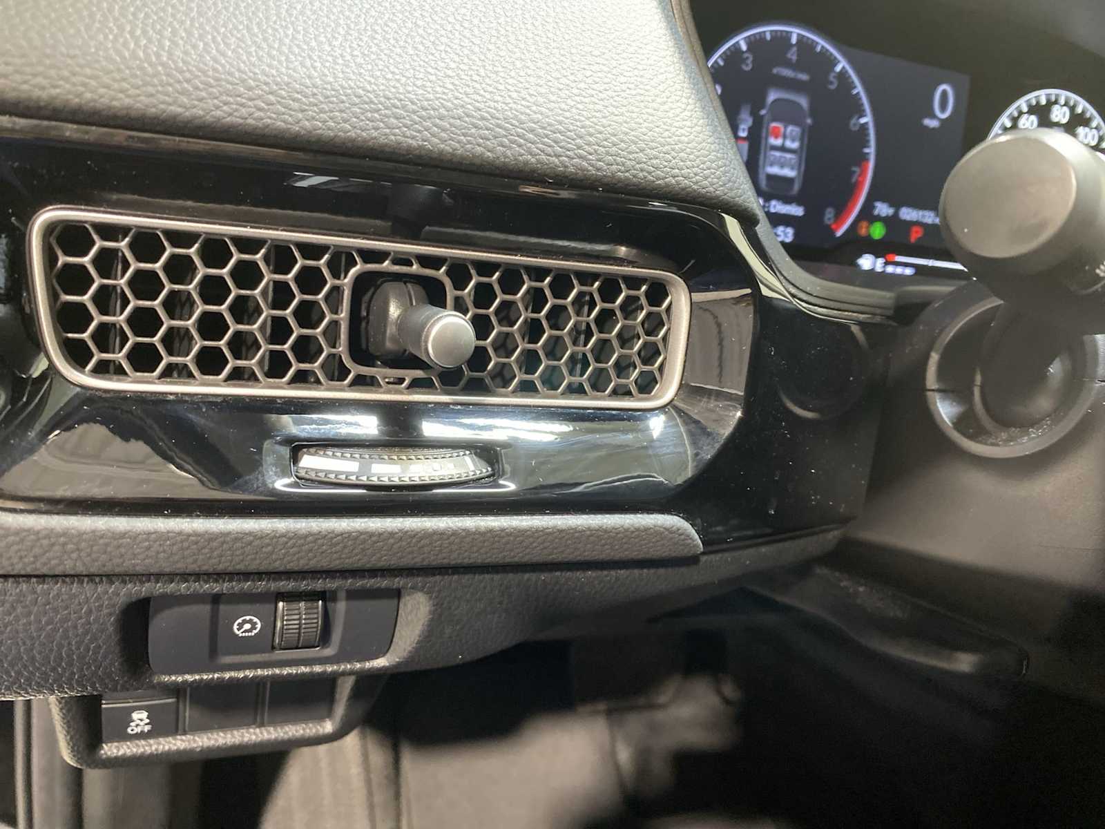 Thumbnail: 2024 Honda Civic - 24