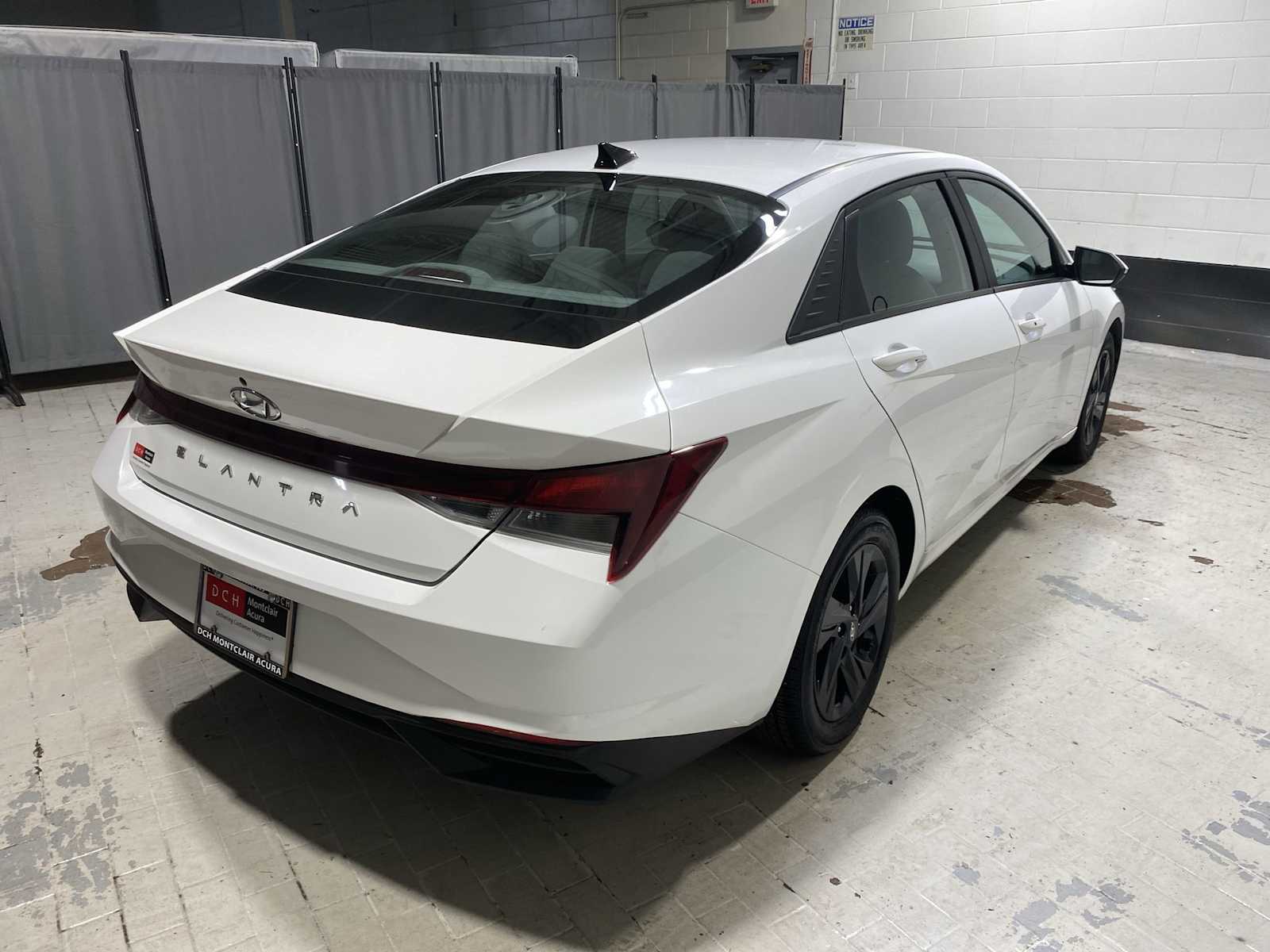 Thumbnail: 2023 Hyundai Elantra - 26