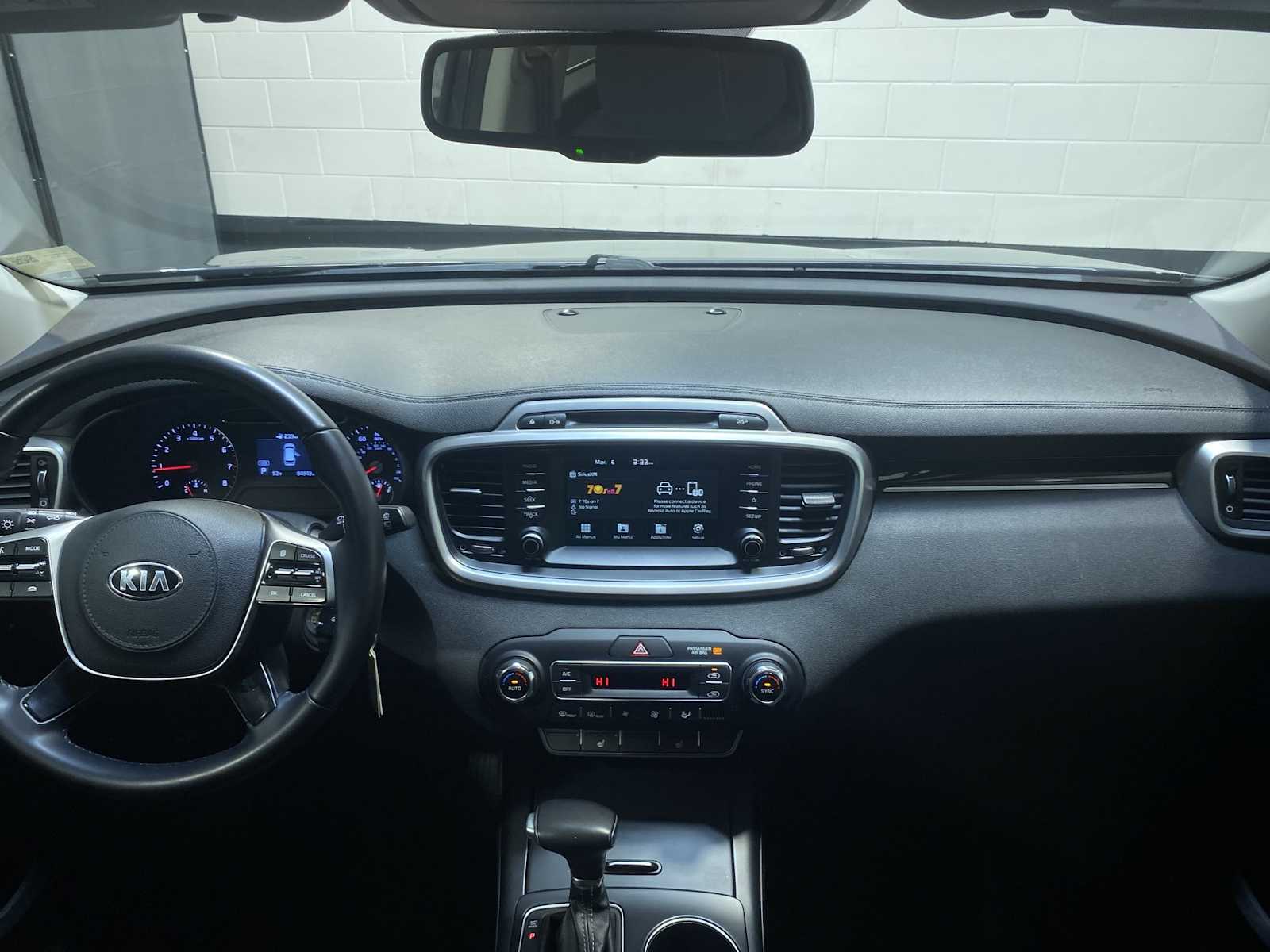 Thumbnail: 2019 Kia Sorento - 10