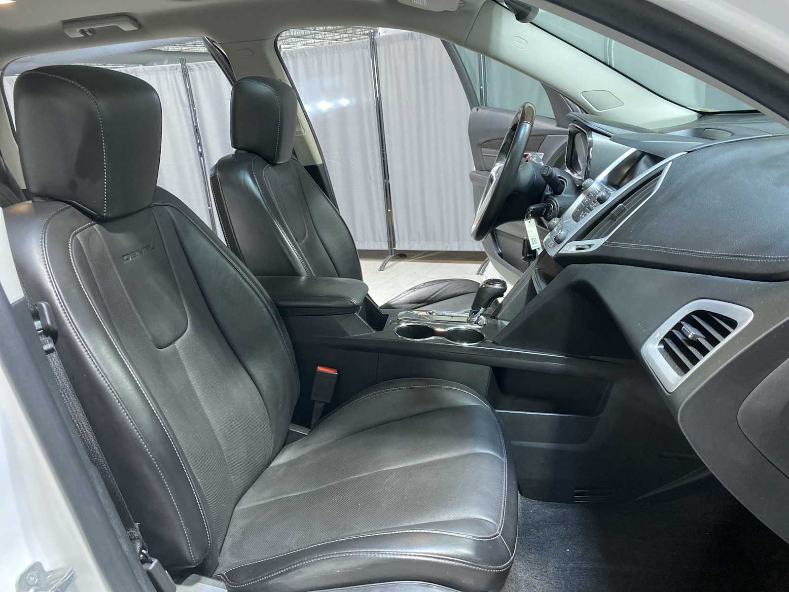Thumbnail: 2016 GMC Terrain - 14