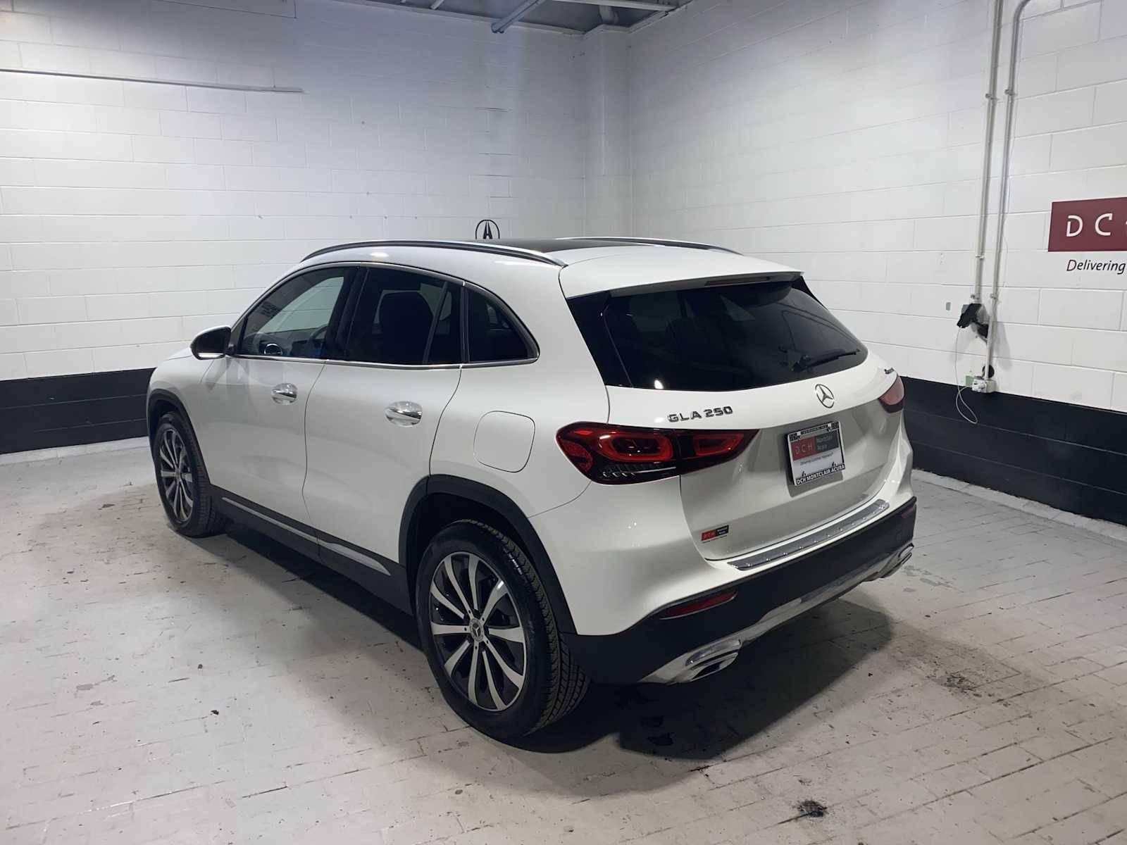 Thumbnail: 2023 Mercedes-Benz GLA - 4