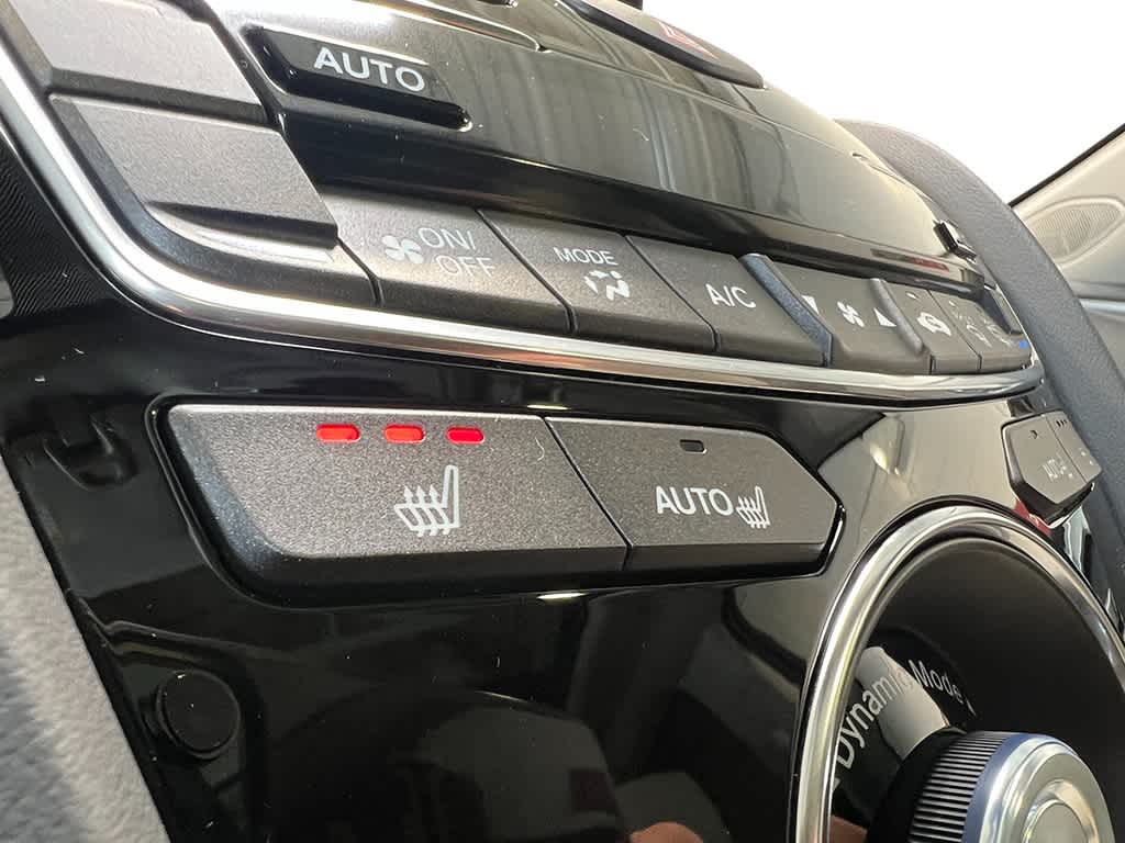 Thumbnail: 2025 Acura RDX - 16