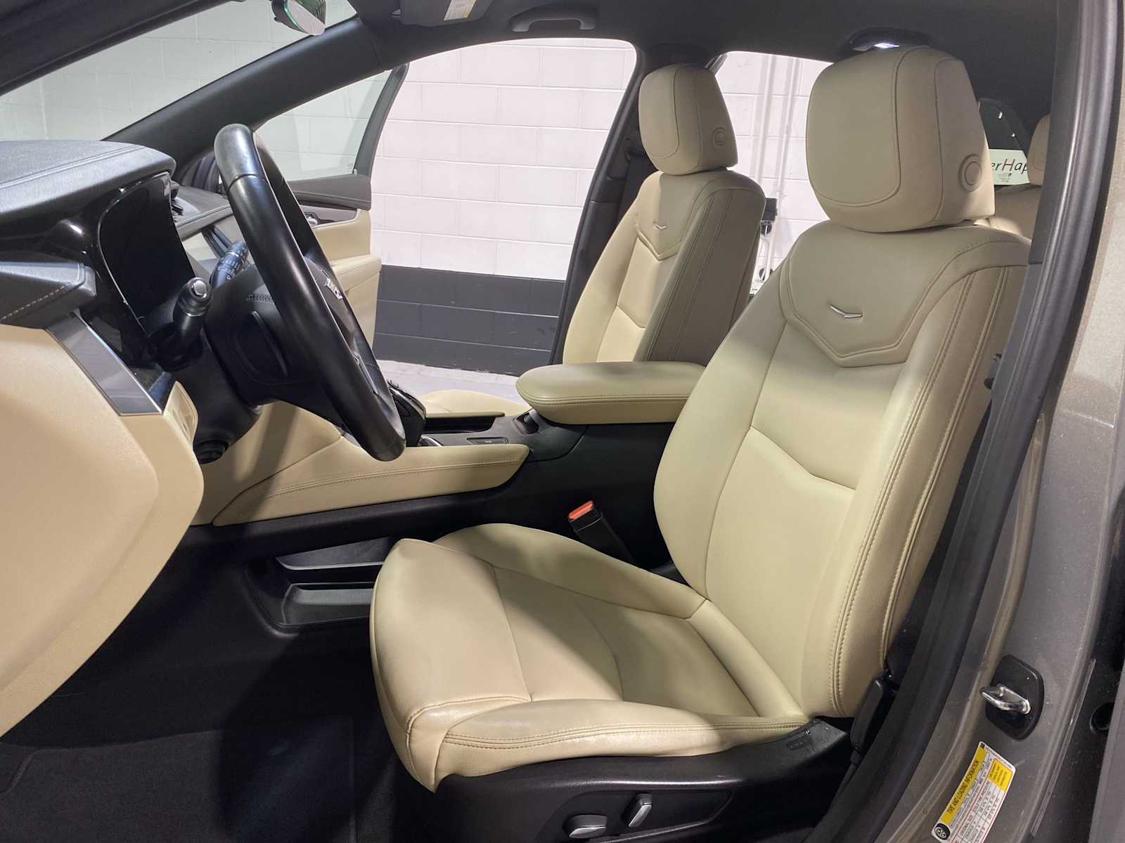 Thumbnail: 2018 Cadillac XT5 - 11