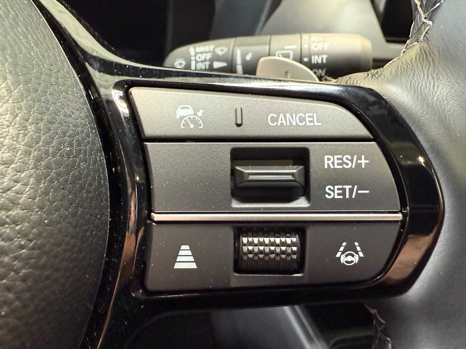 Thumbnail: 2025 Acura ADX - 17