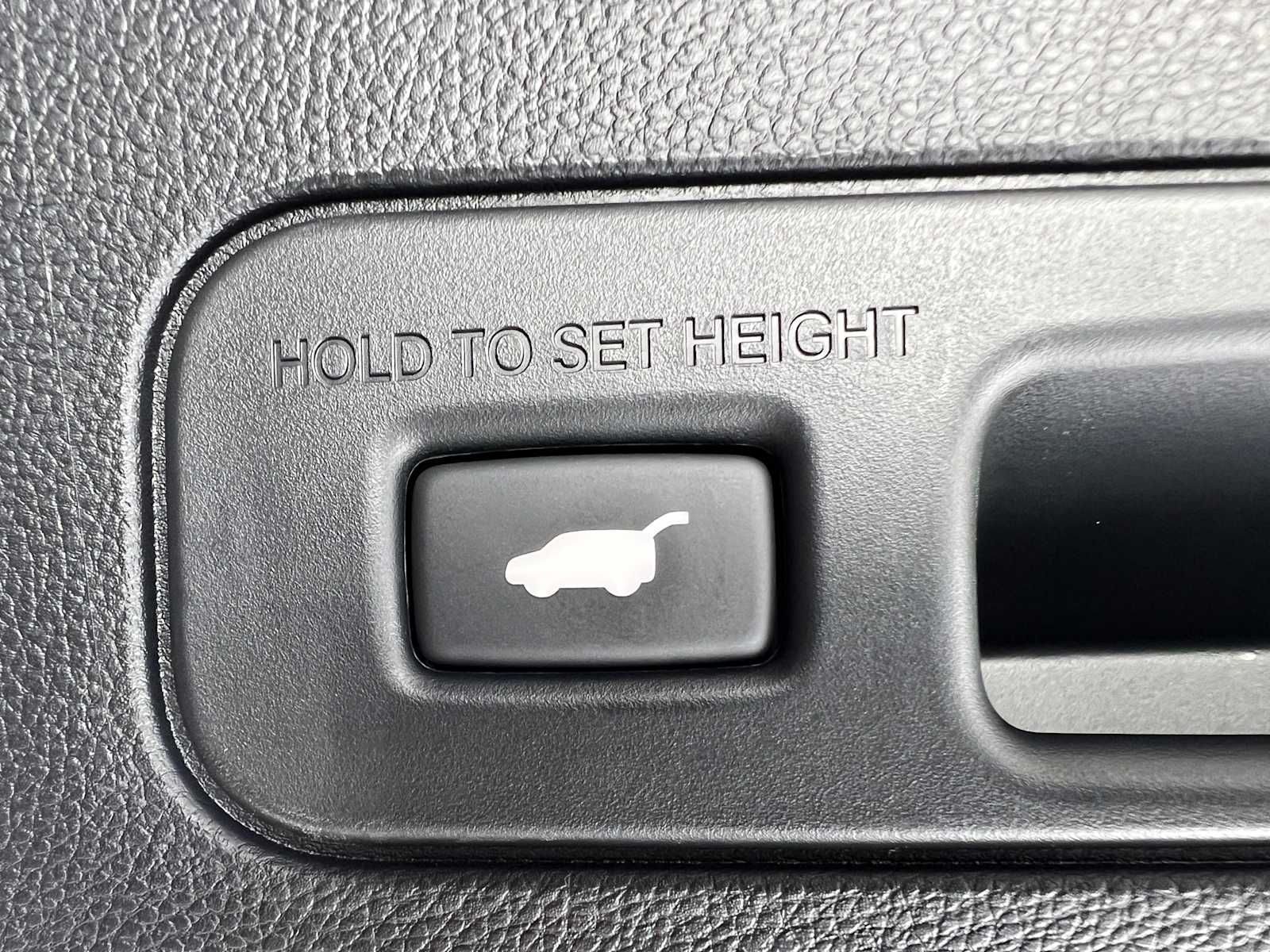 Thumbnail: 2026 Acura MDX - 28