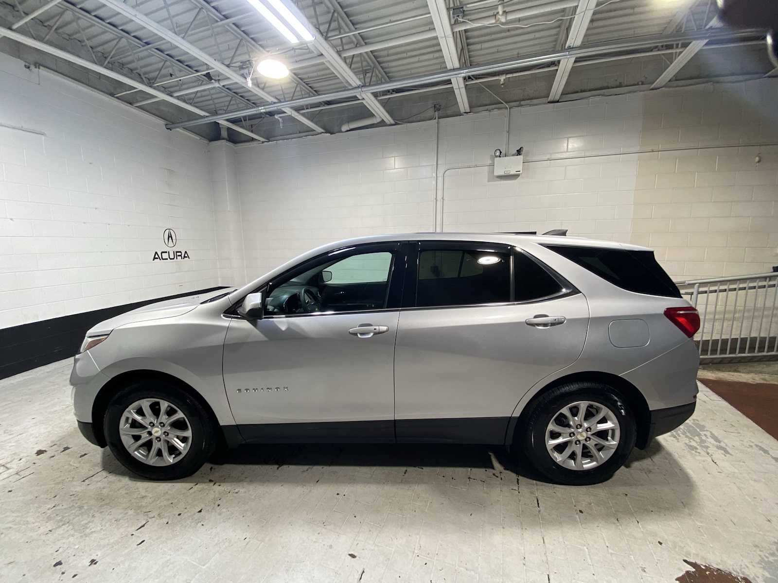 Thumbnail: 2019 Chevrolet Equinox - 3