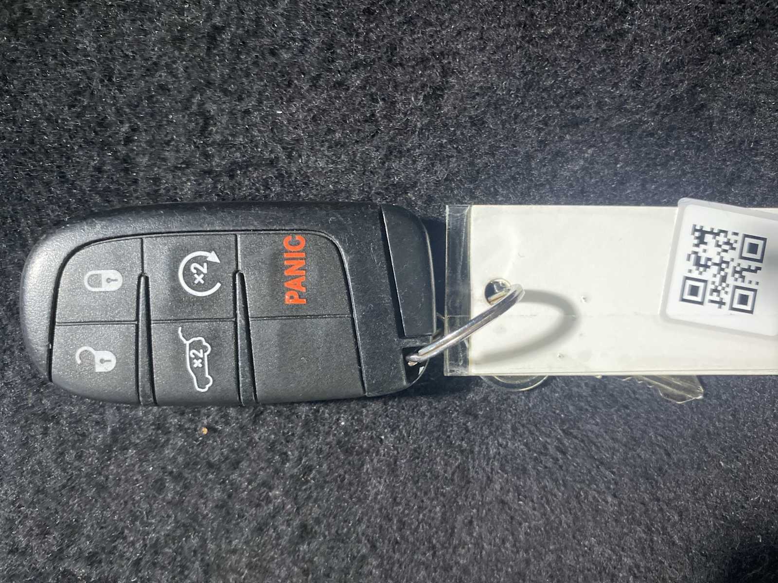 Thumbnail: 2014 Jeep Grand Cherokee - 20