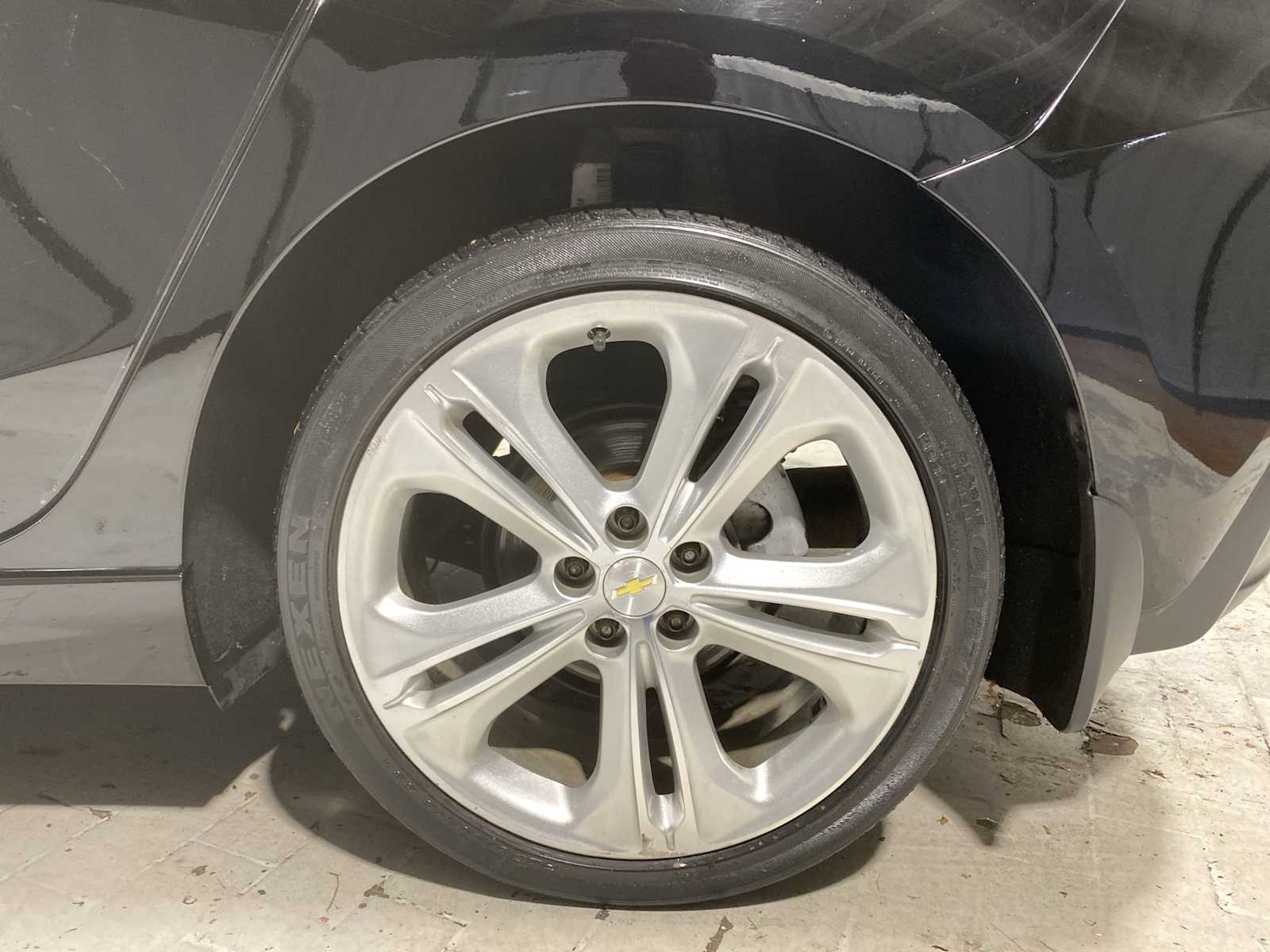 Thumbnail: 2017 Chevrolet Cruze - 8