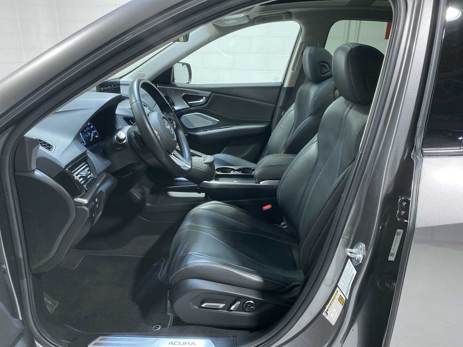 Thumbnail: 2025 Acura RDX - 2