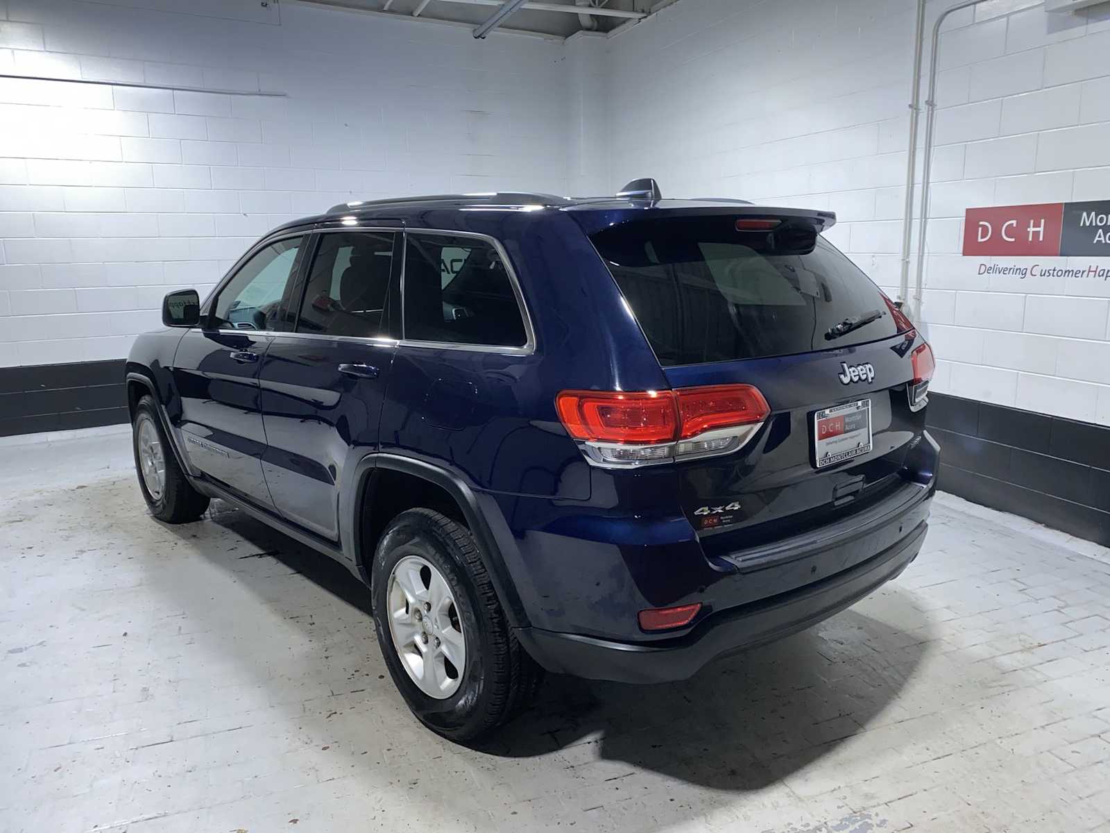 Thumbnail: 2017 Jeep Grand Cherokee - 4