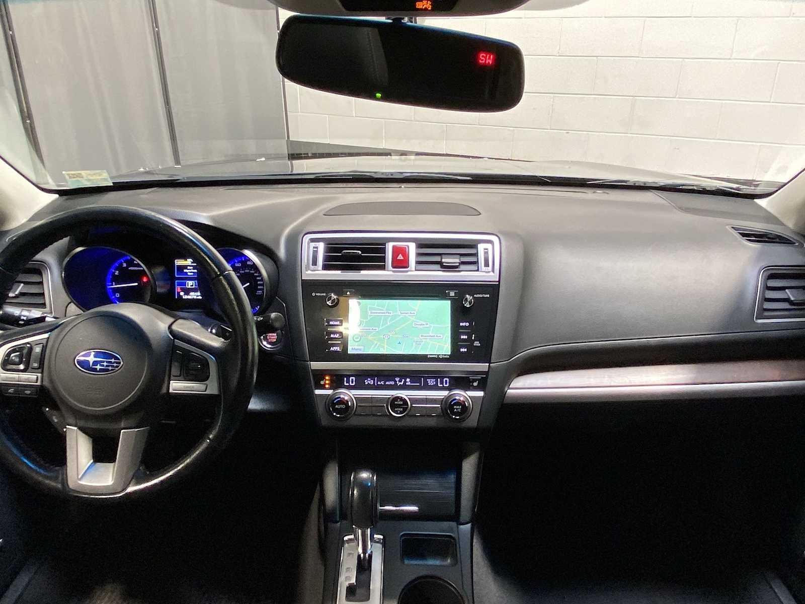 Thumbnail: 2015 Subaru Outback - 10