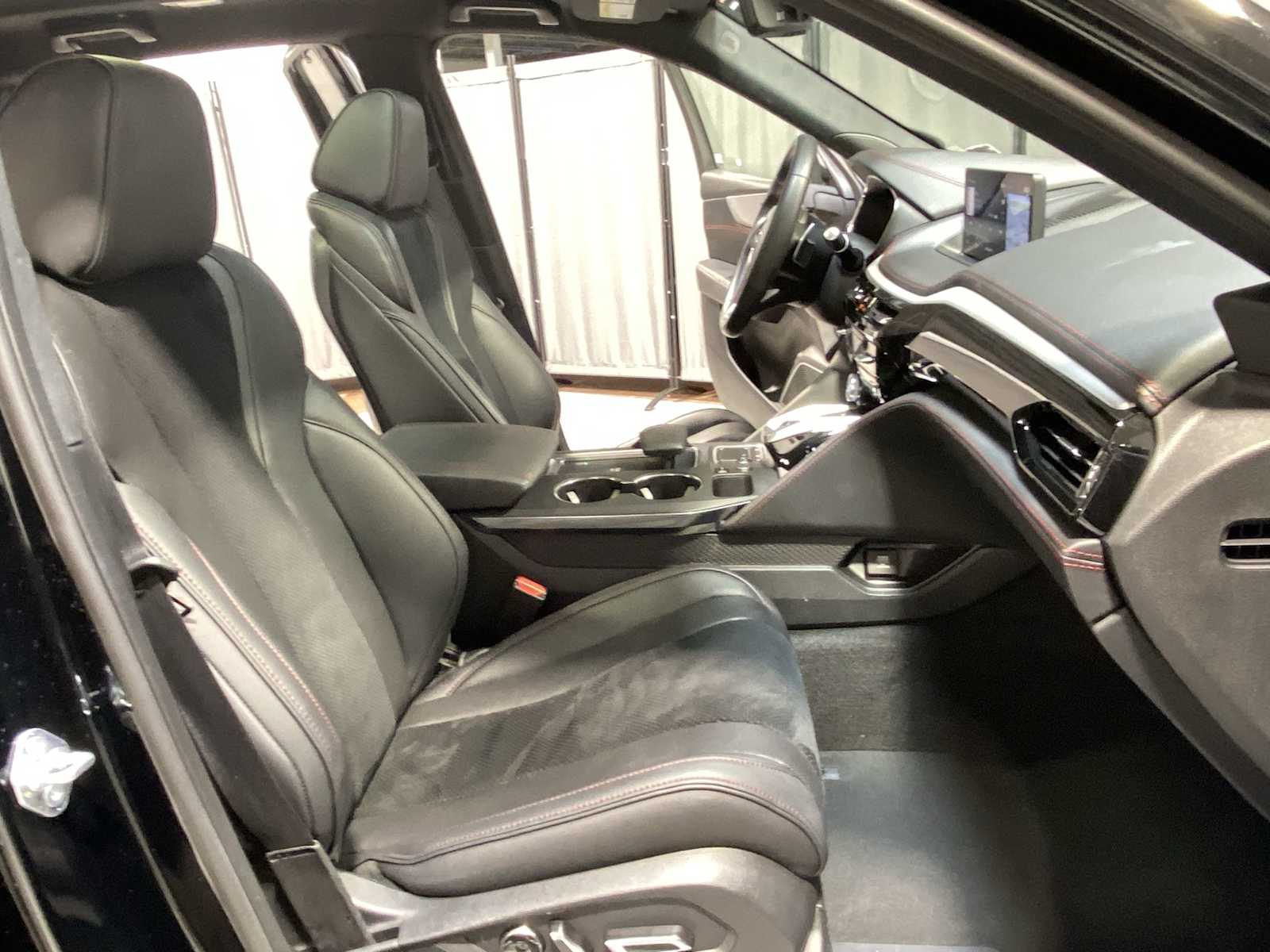 Thumbnail: 2023 Acura MDX - 14