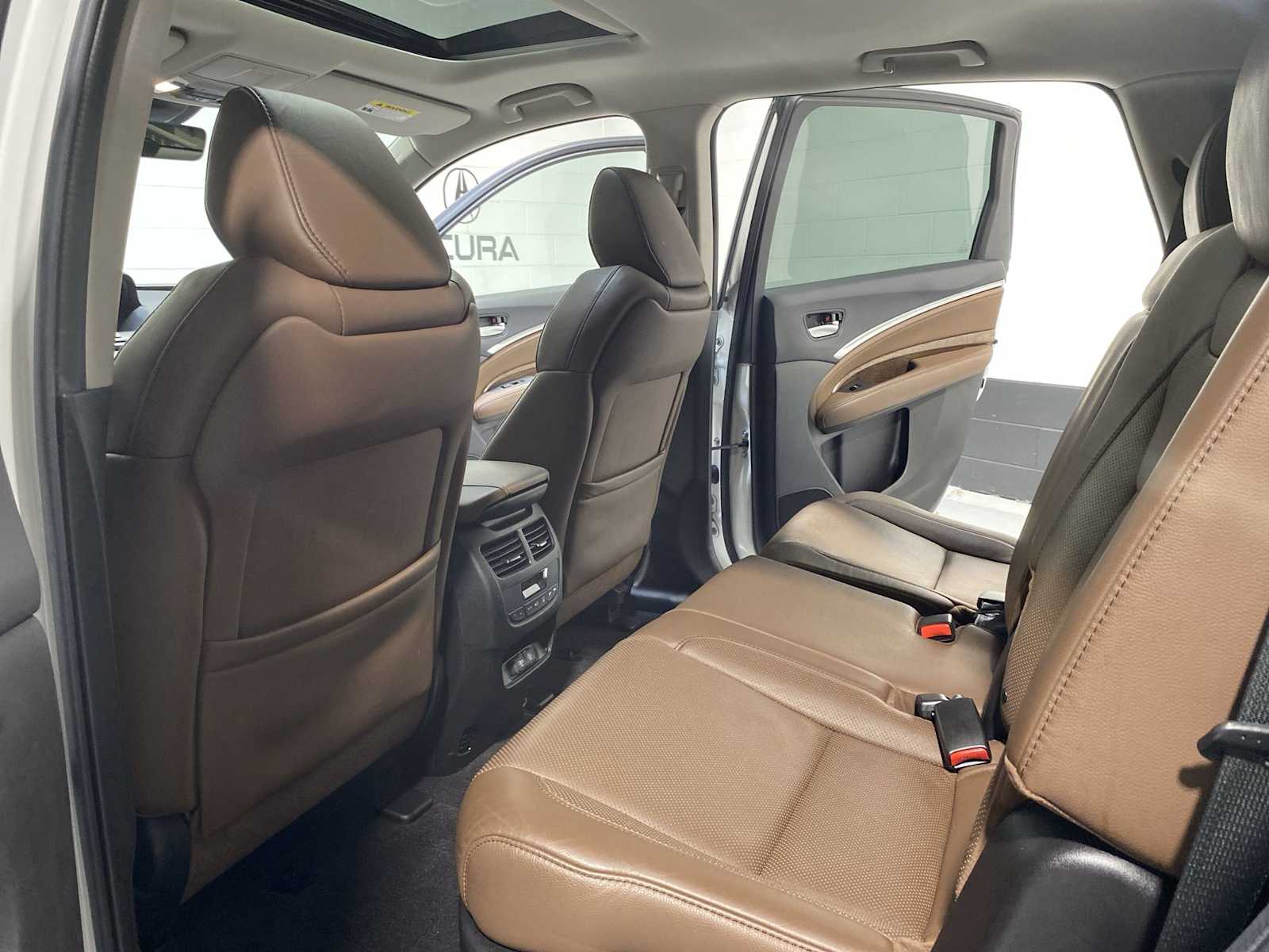 Thumbnail: 2020 Acura MDX - 12