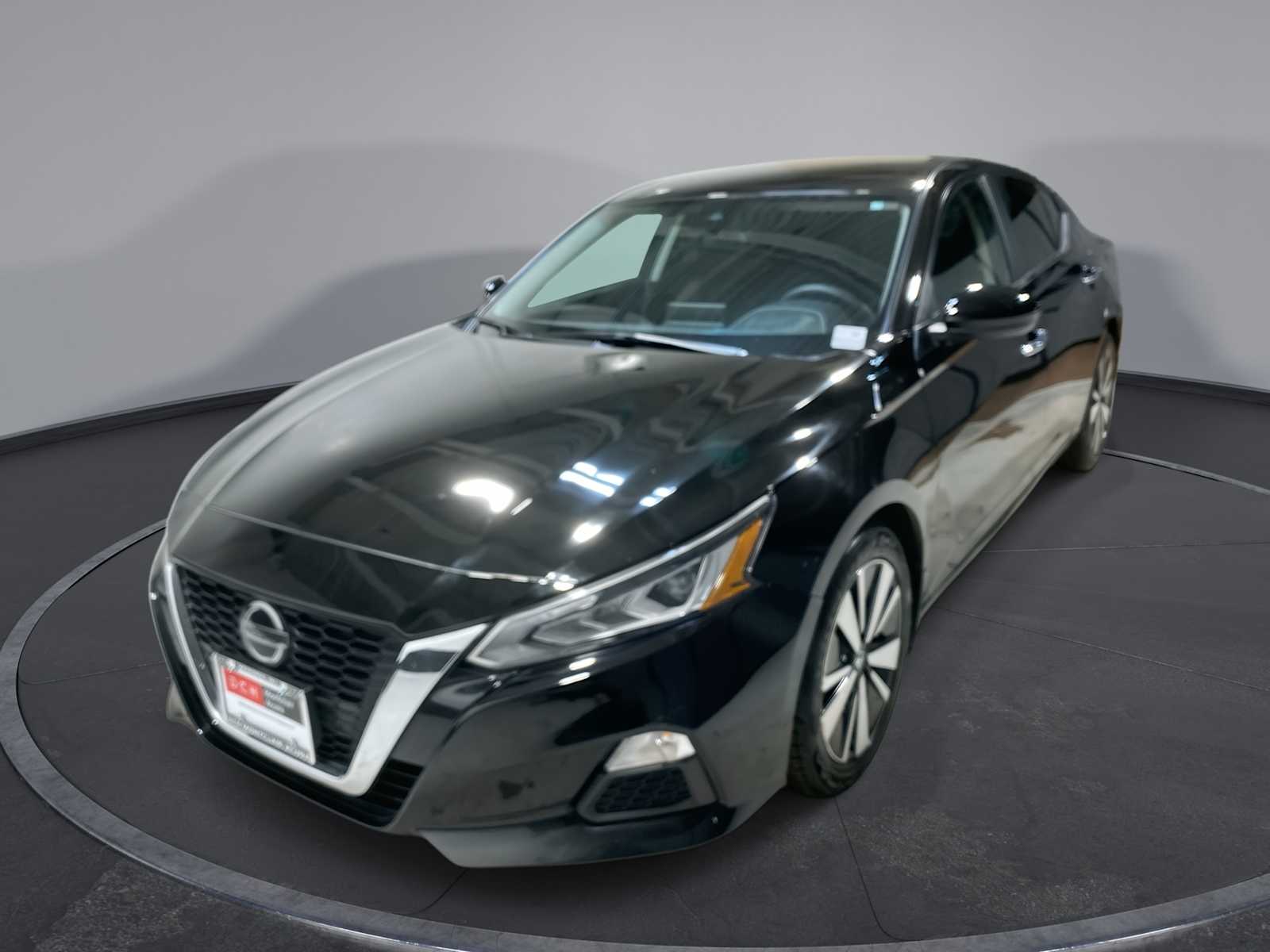 Thumbnail: 2022 Nissan Altima - 1