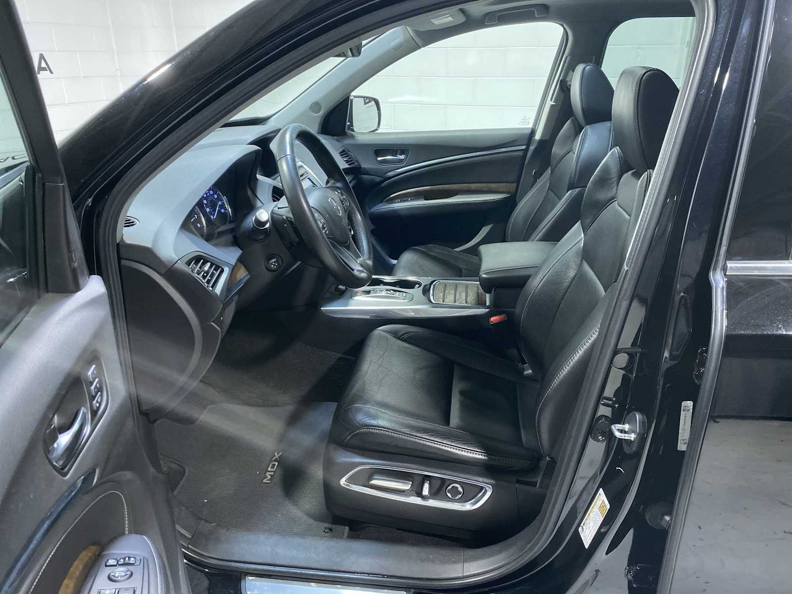 Thumbnail: 2020 Acura MDX - 2