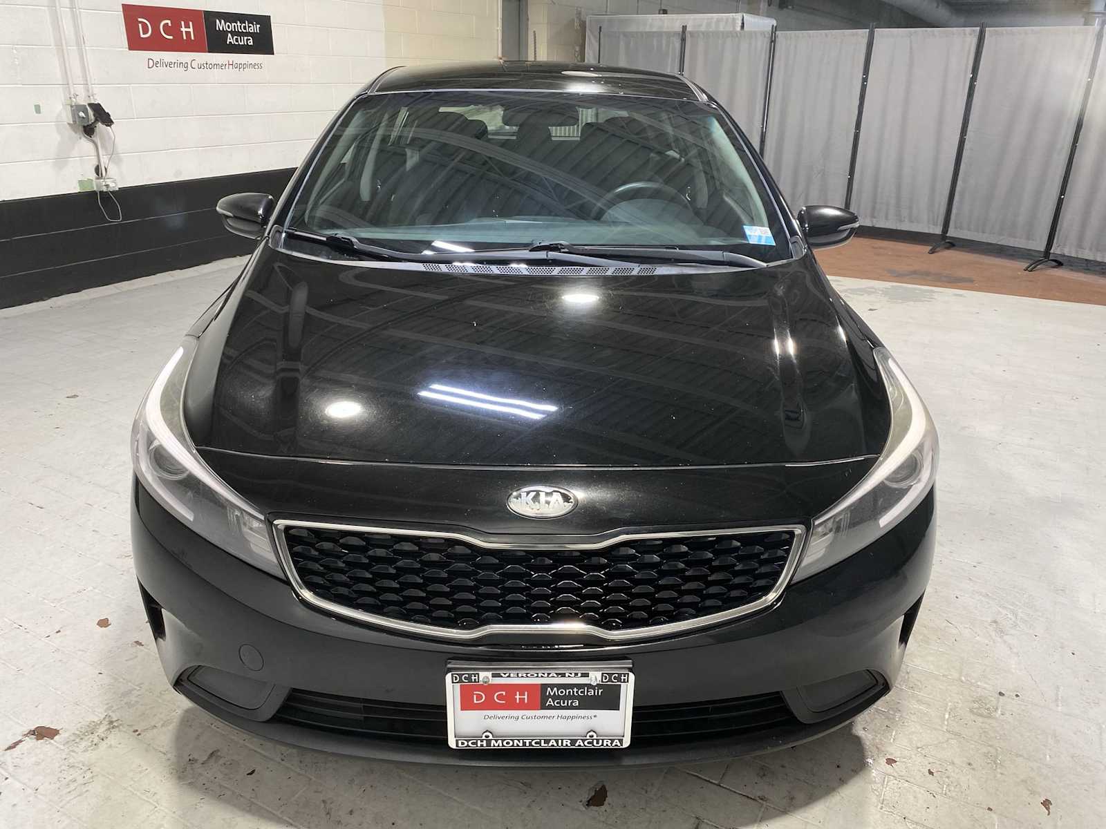 Thumbnail: 2017 Kia Forte - 6