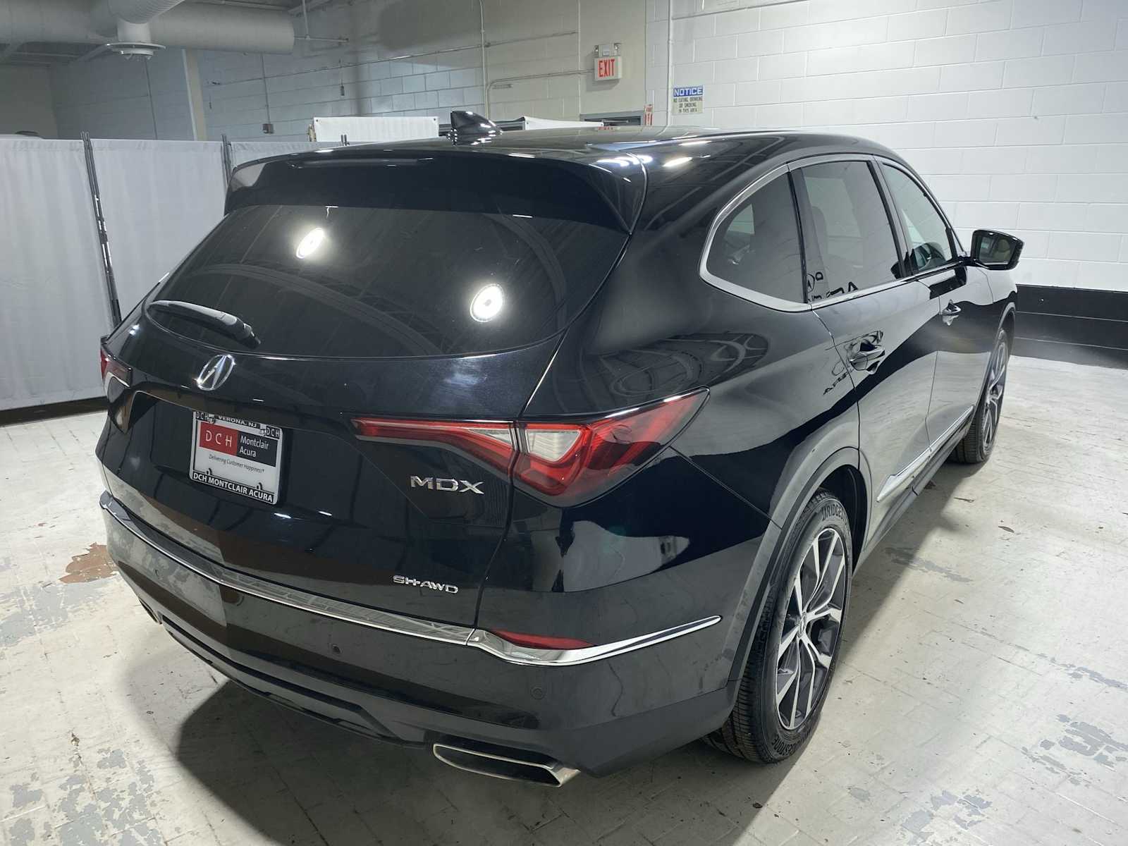 Thumbnail: 2023 Acura MDX - 26