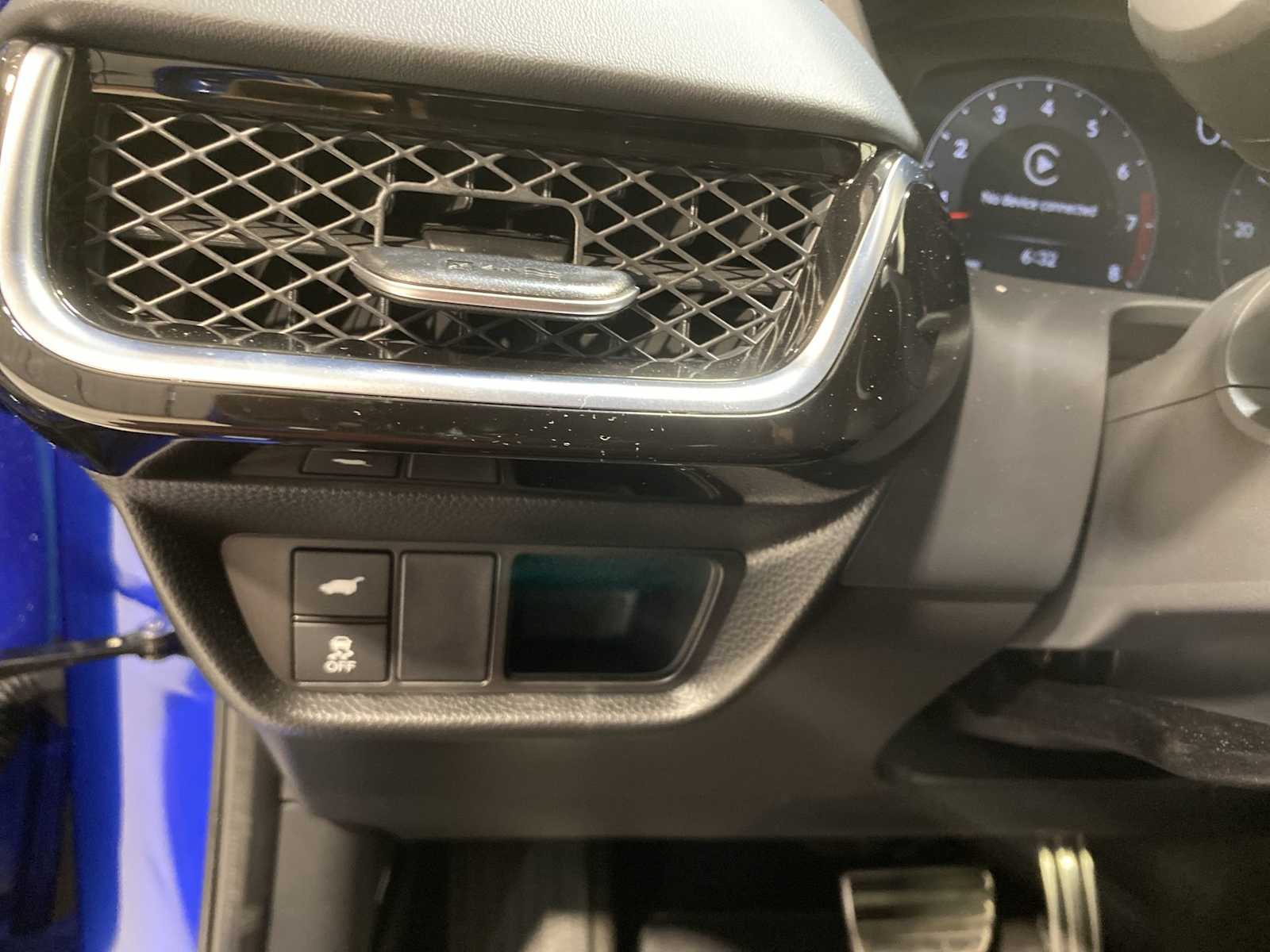 Thumbnail: 2025 Acura ADX - 24