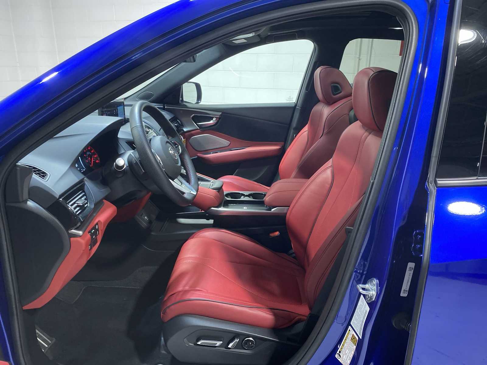 Thumbnail: 2025 Acura RDX - 2