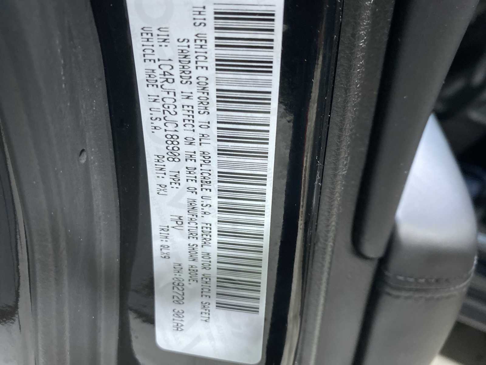 Thumbnail: 2018 Jeep Grand Cherokee - 21