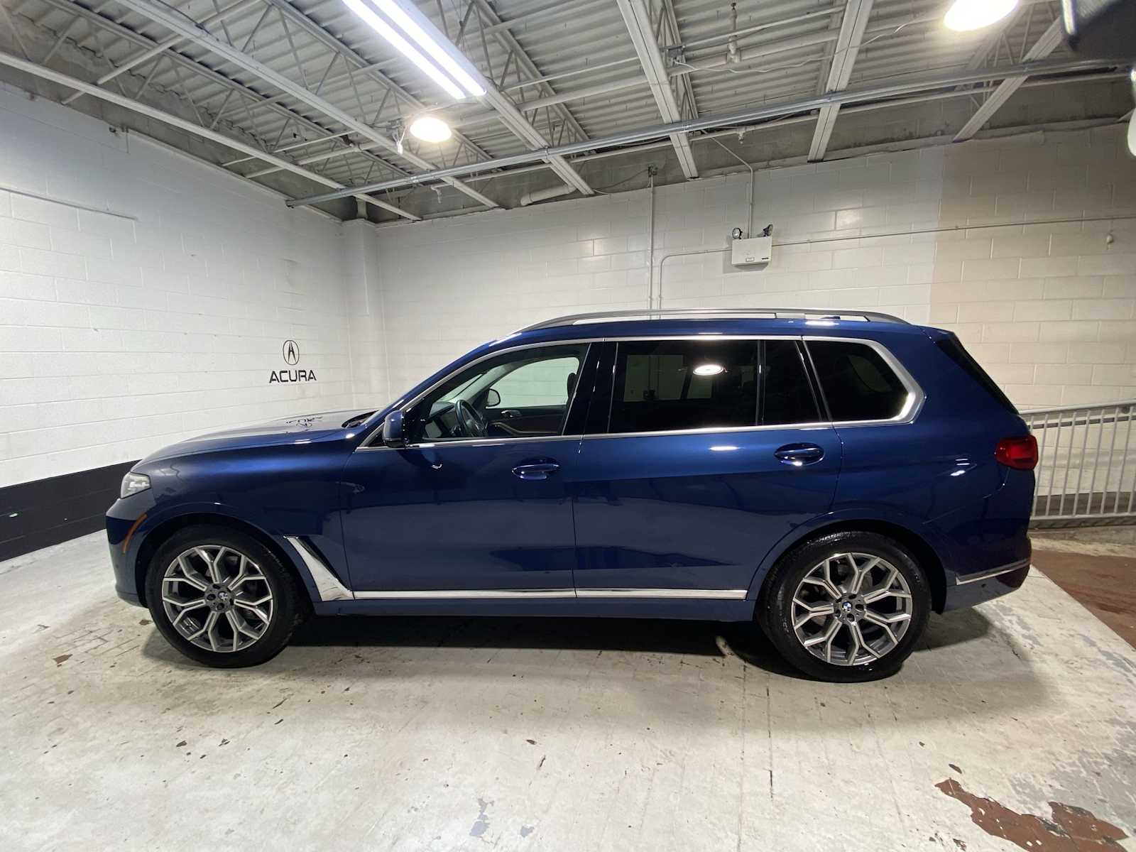 Thumbnail: 2021 BMW X7 - 3