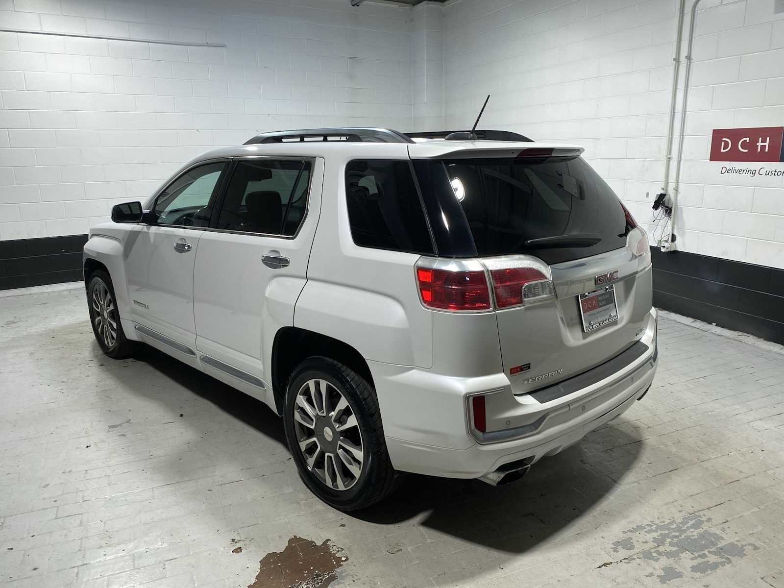 Thumbnail: 2016 GMC Terrain - 4