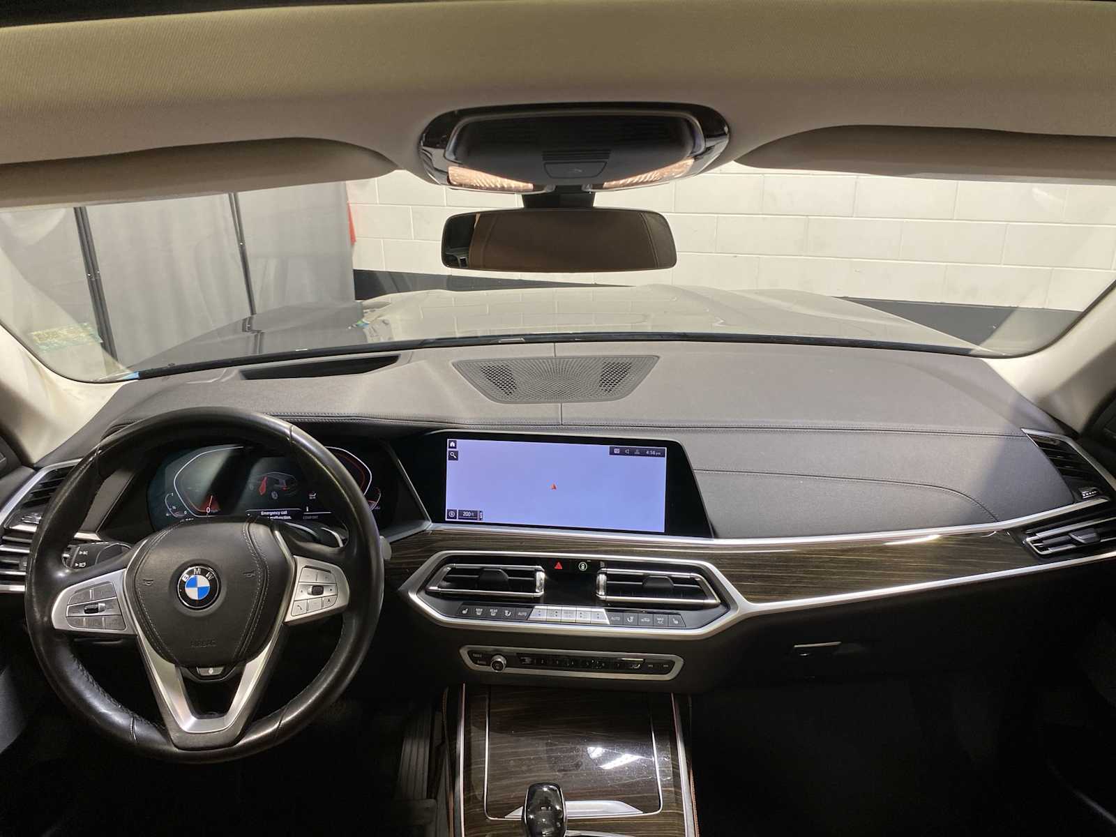 Thumbnail: 2019 BMW X7 - 10
