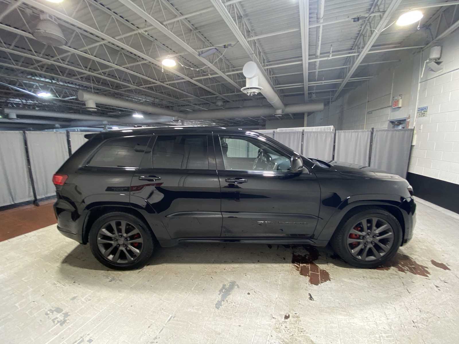 Thumbnail: 2018 Jeep Grand Cherokee - 27