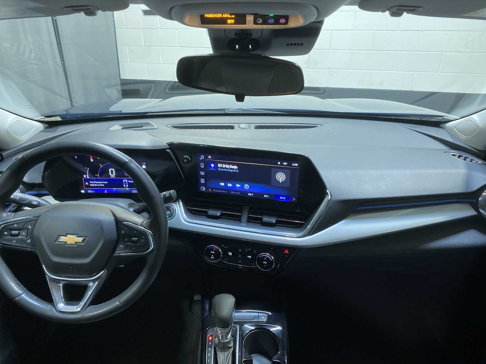 Thumbnail: 2024 Chevrolet Trax - 10