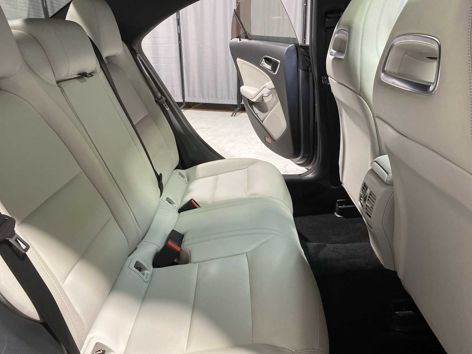 Thumbnail: 2014 Mercedes-Benz CLA - 13