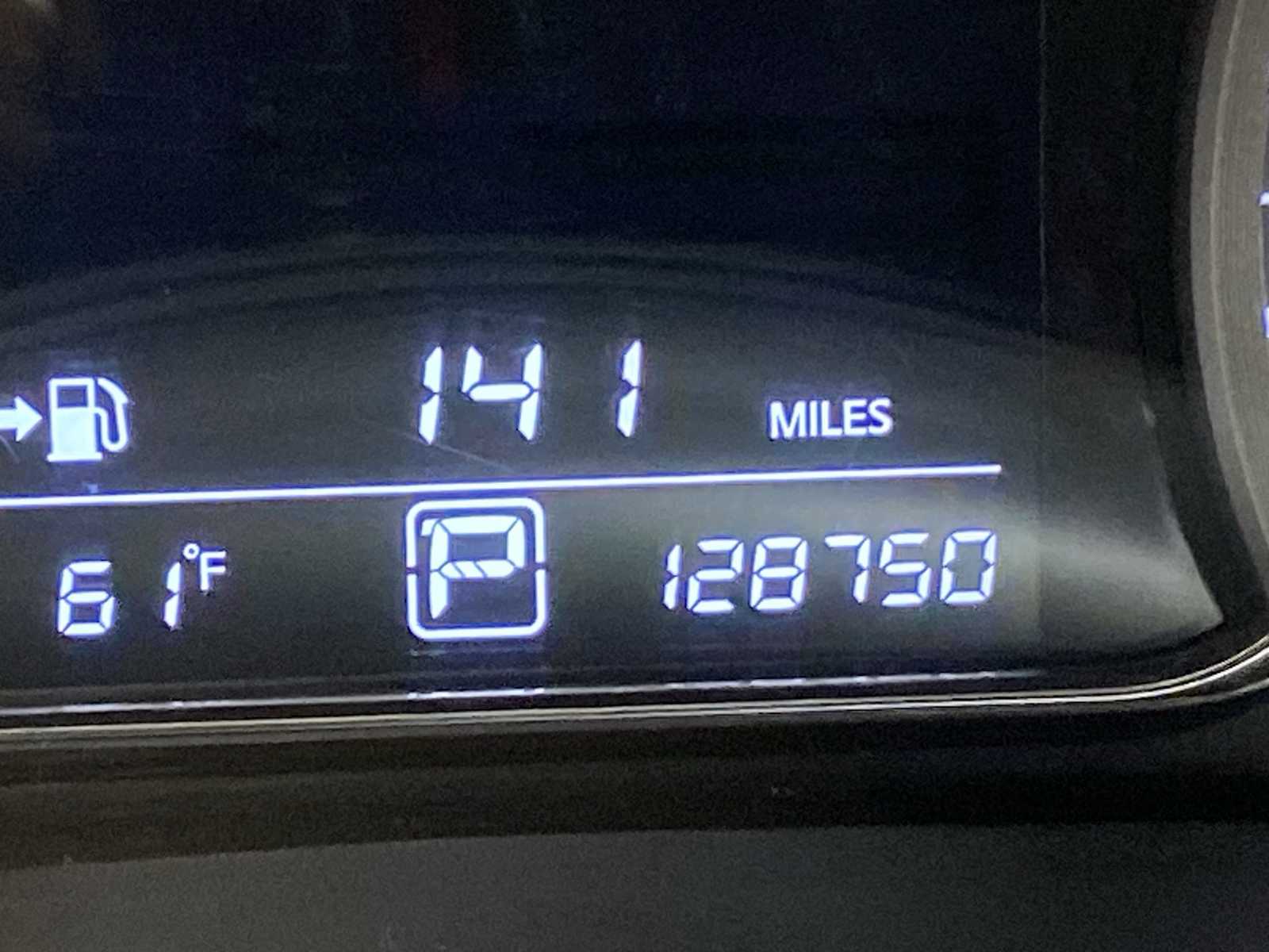 Thumbnail: 2013 Nissan Sentra - 18