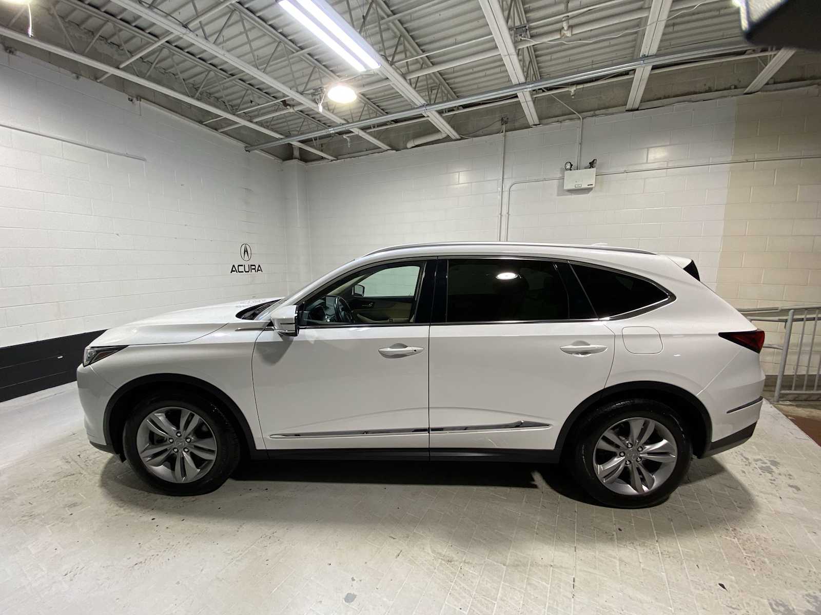 Thumbnail: 2023 Acura MDX - 3