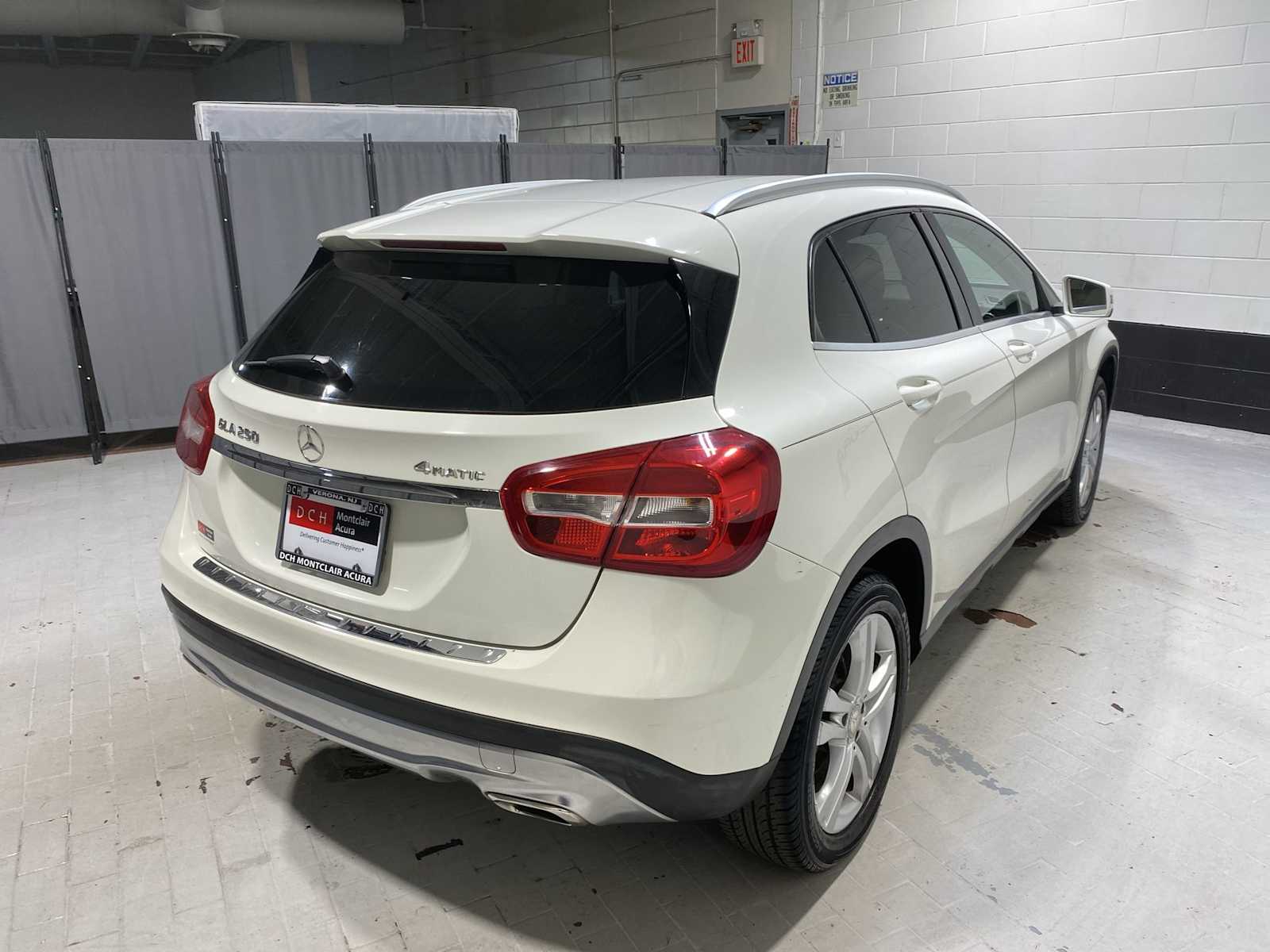 Thumbnail: 2015 Mercedes-Benz GLA - 26