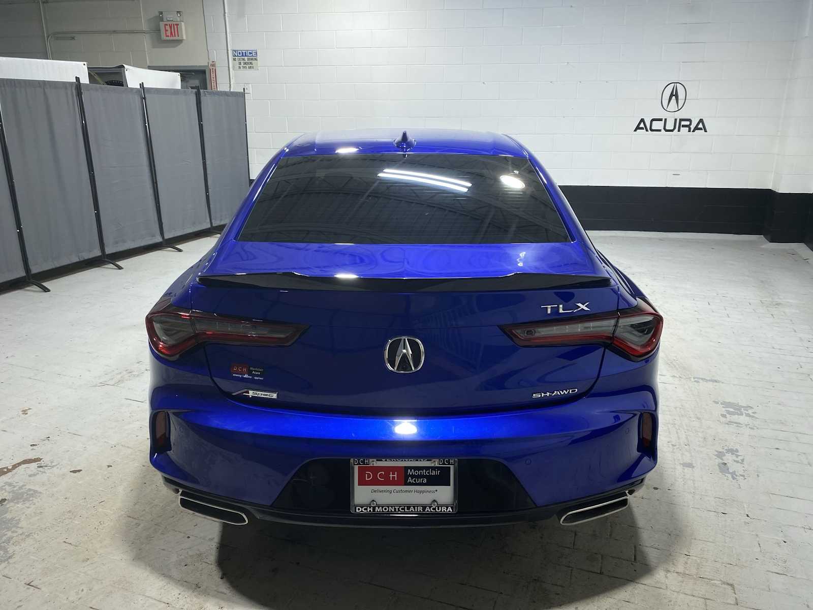 Thumbnail: 2023 Acura TLX - 5