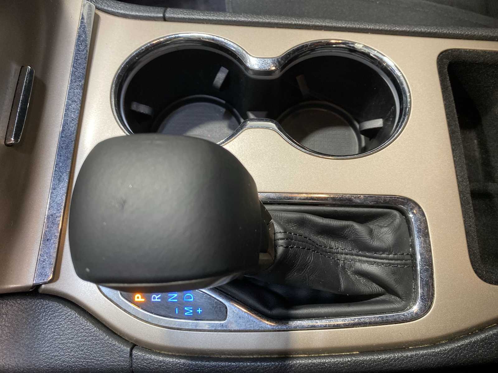 Thumbnail: 2017 Jeep Grand Cherokee - 17