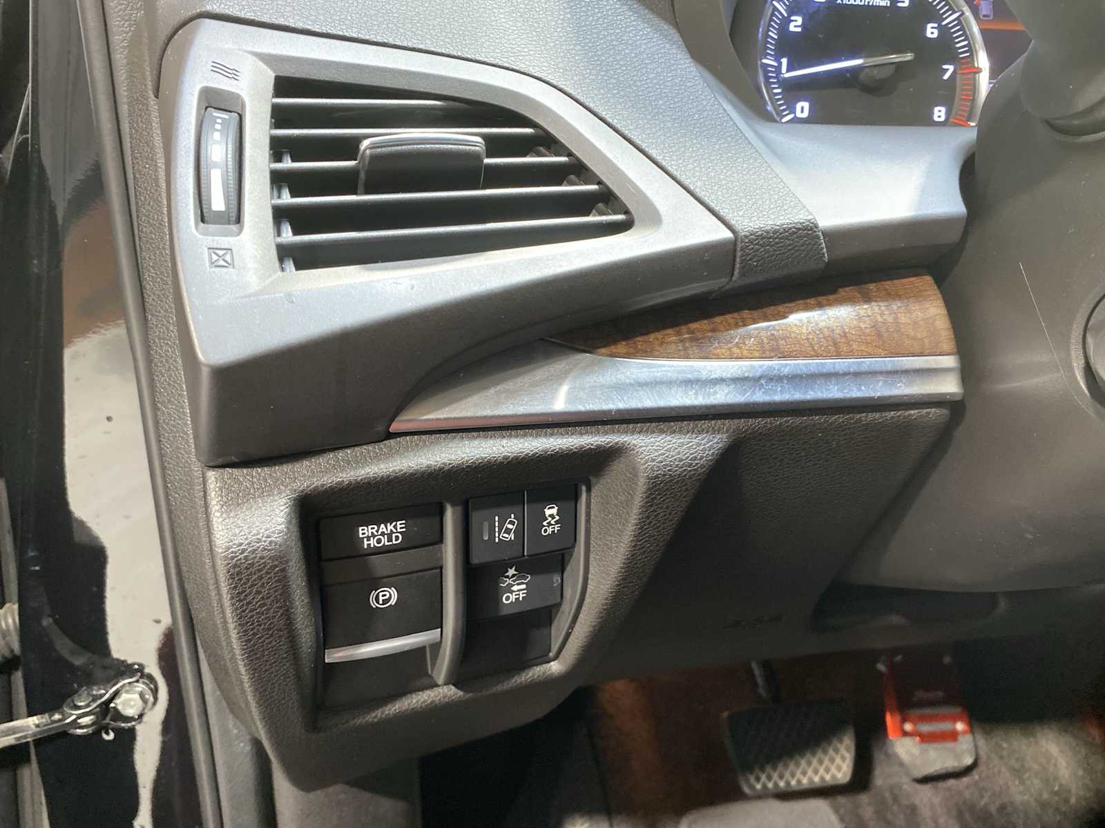 Thumbnail: 2018 Acura MDX - 24