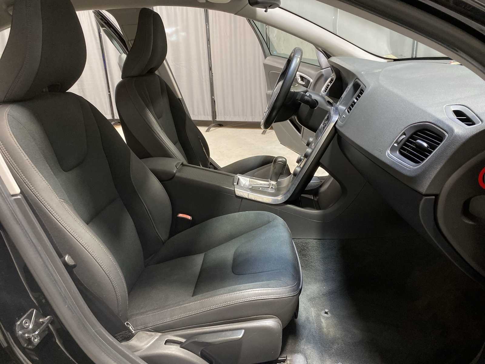 Thumbnail: 2012 Volvo S60 - 14