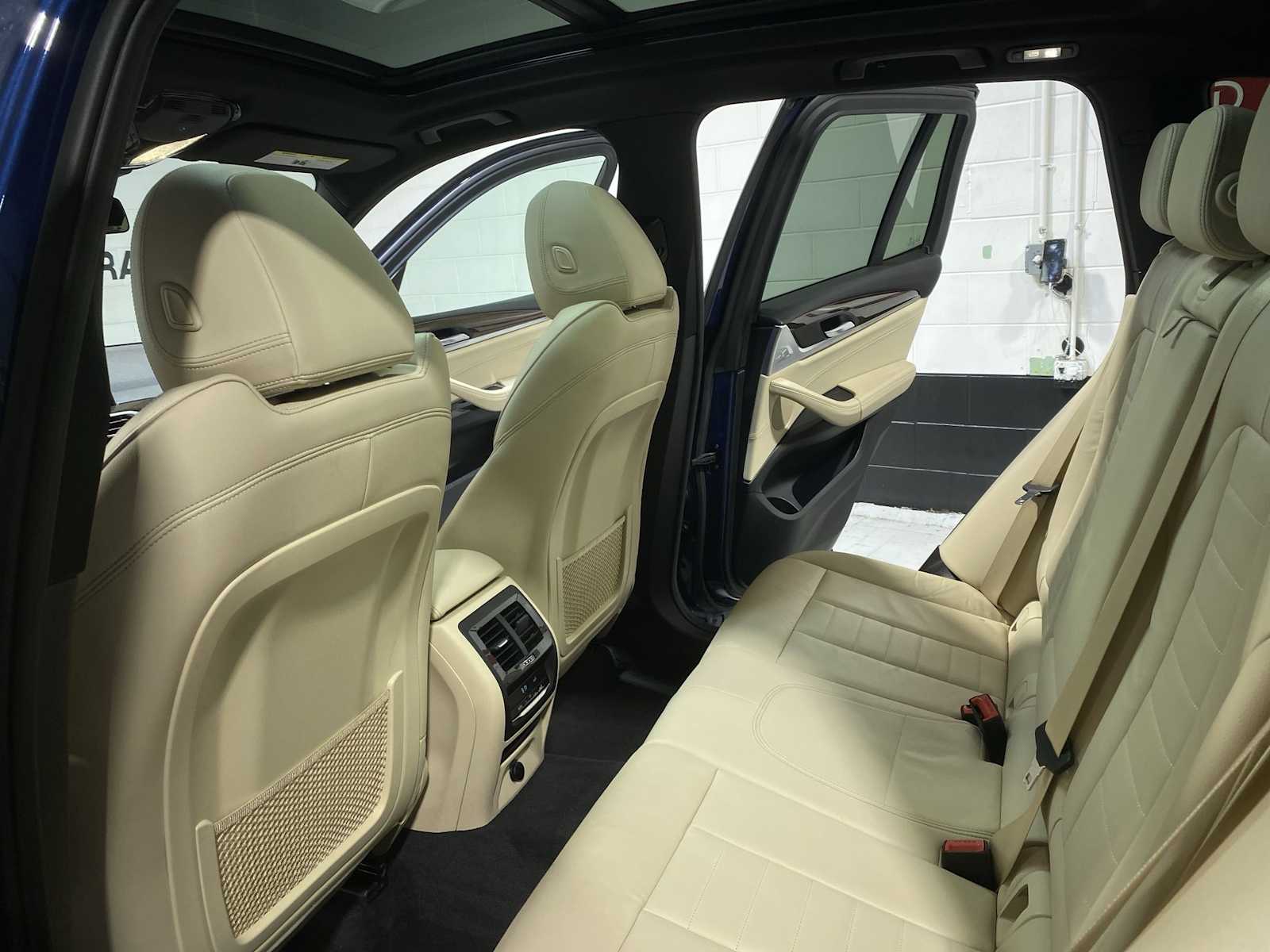 Thumbnail: 2019 BMW X3 - 12