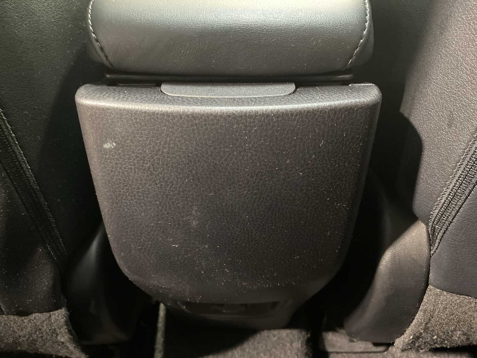 Thumbnail: 2016 Toyota RAV4 - 25