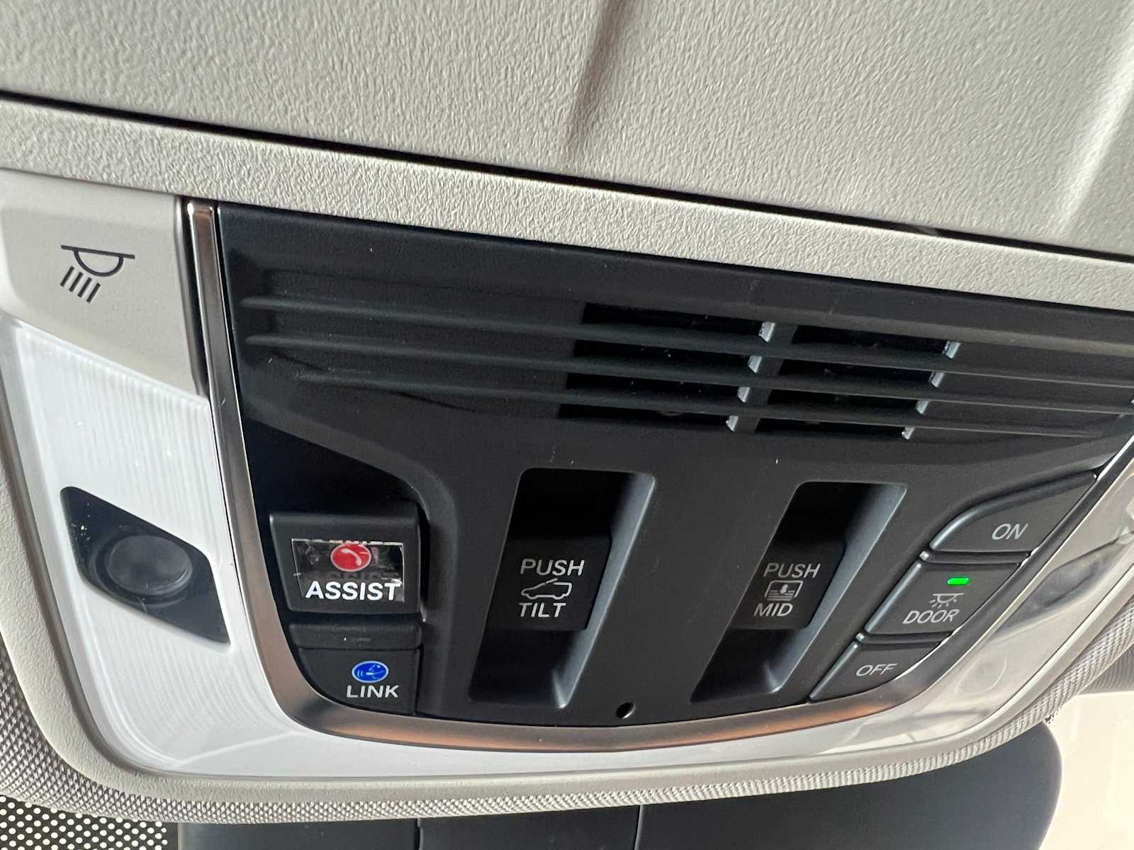 Thumbnail: 2026 Acura RDX - 24