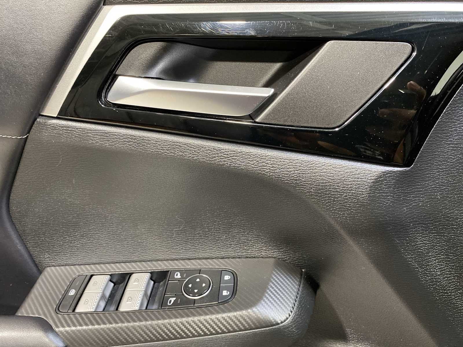 Thumbnail: 2022 Mitsubishi Outlander - 23