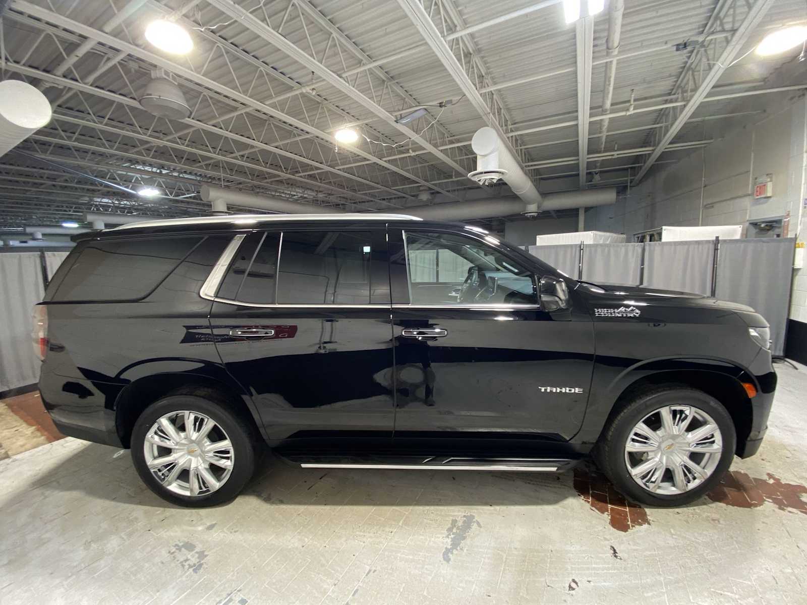 Thumbnail: 2023 Chevrolet Tahoe - 27