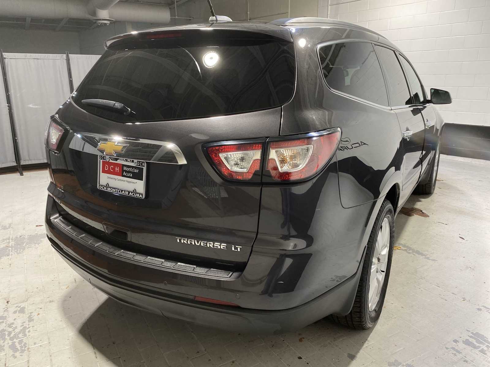 Thumbnail: 2016 Chevrolet Traverse - 25