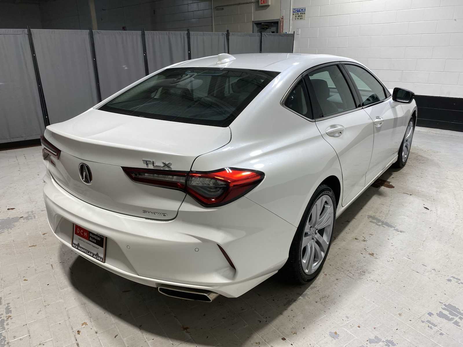 Thumbnail: 2022 Acura TLX - 26