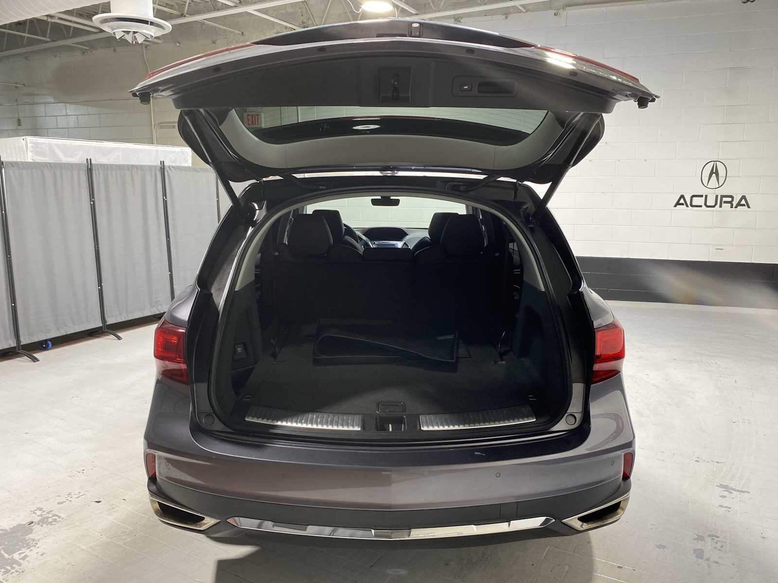 Thumbnail: 2020 Acura MDX - 19