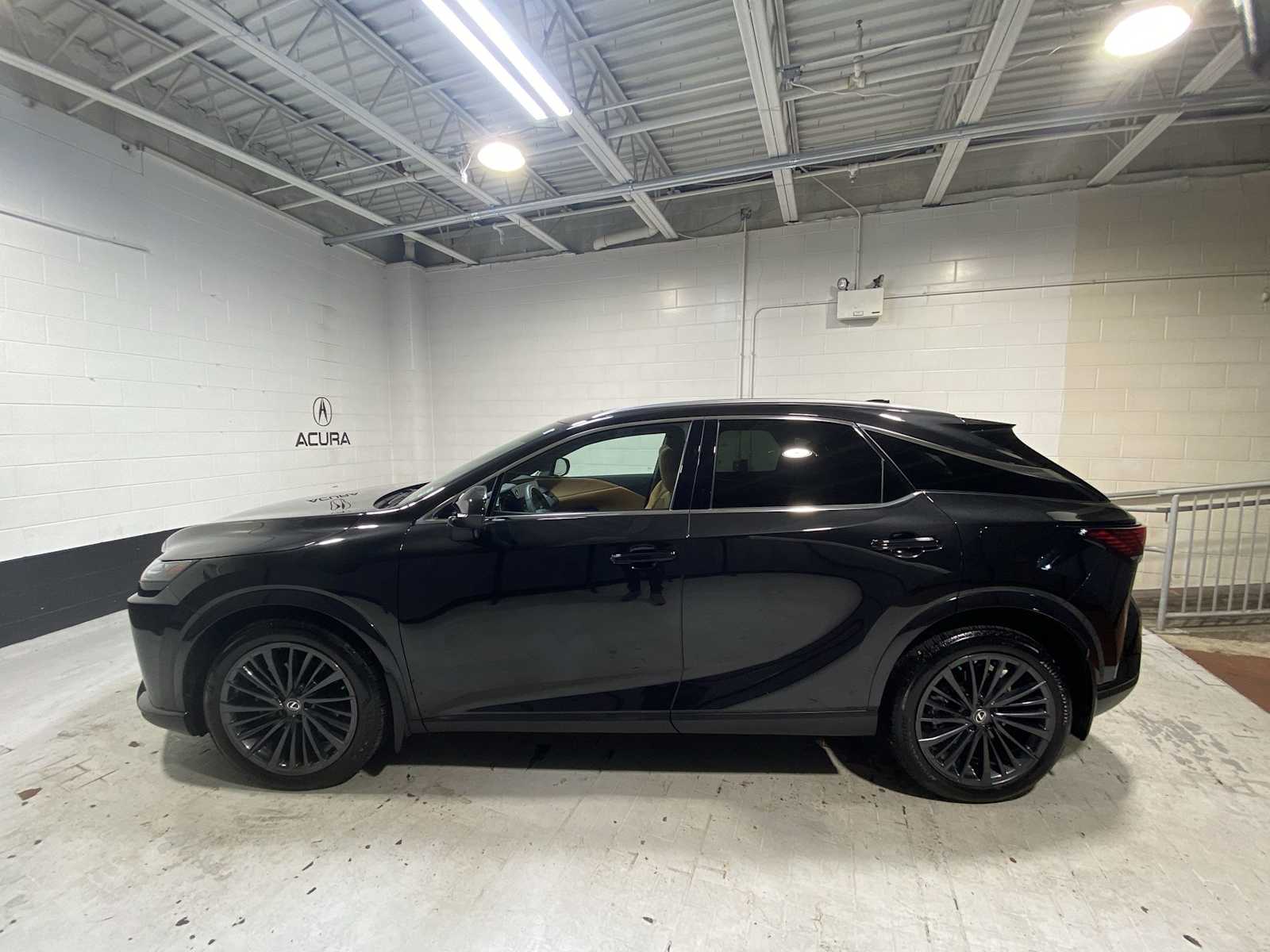 Thumbnail: 2024 Lexus RX - 3