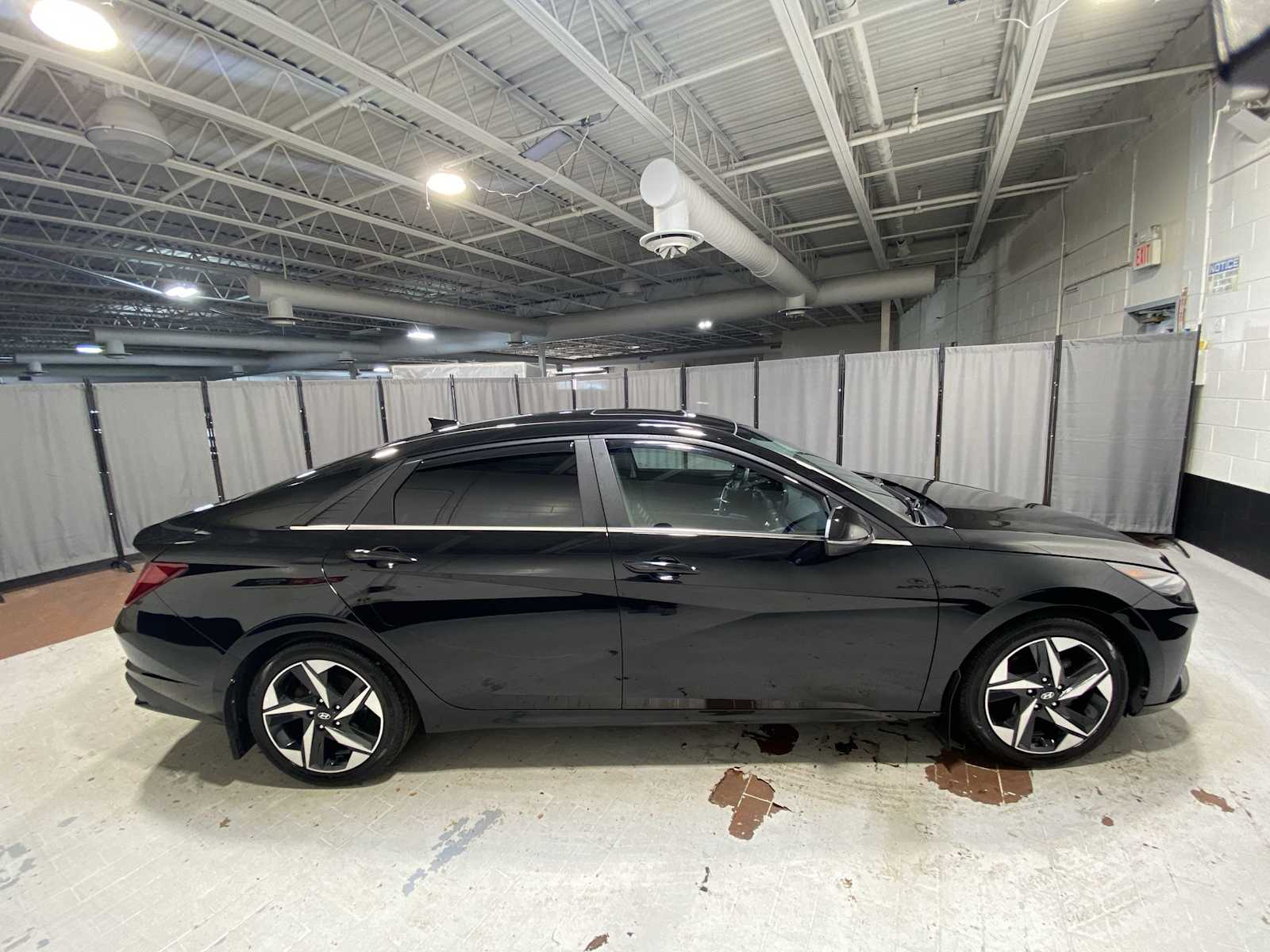 Thumbnail: 2023 Hyundai Elantra - 27