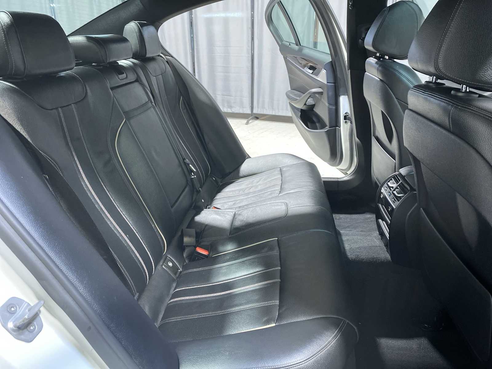 Thumbnail: 2017 BMW 5 Series - 13